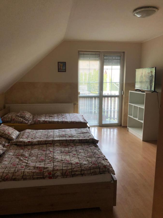 Imre Apartman Hajduszoboszlo Luaran gambar