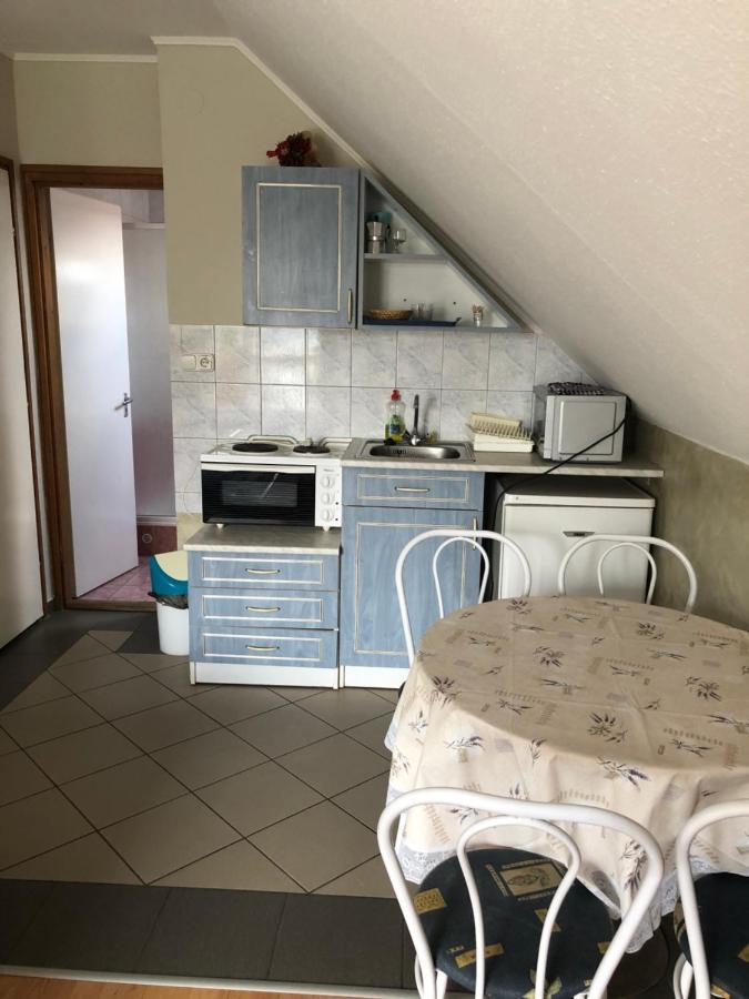 Imre Apartman Hajduszoboszlo Luaran gambar