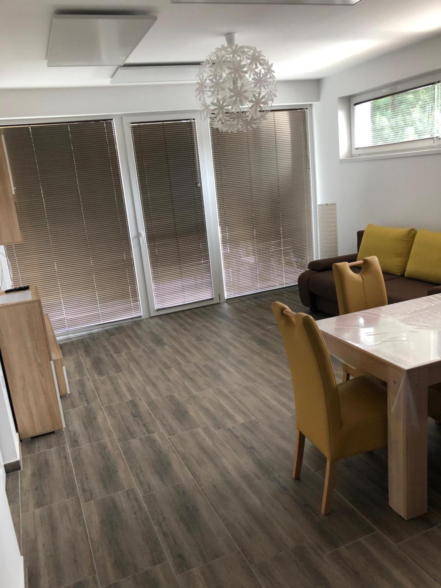 Imre Apartman Hajduszoboszlo Luaran gambar