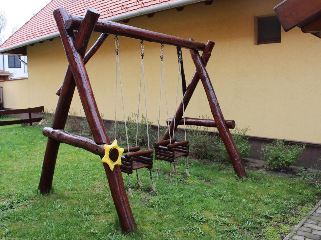 Imre Apartman Hajduszoboszlo Luaran gambar